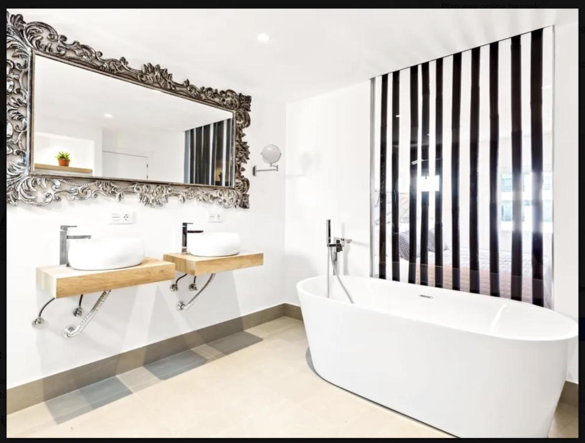 Puerto Banus Luxury Apartment Located In Harbor Marbella Exterior photo